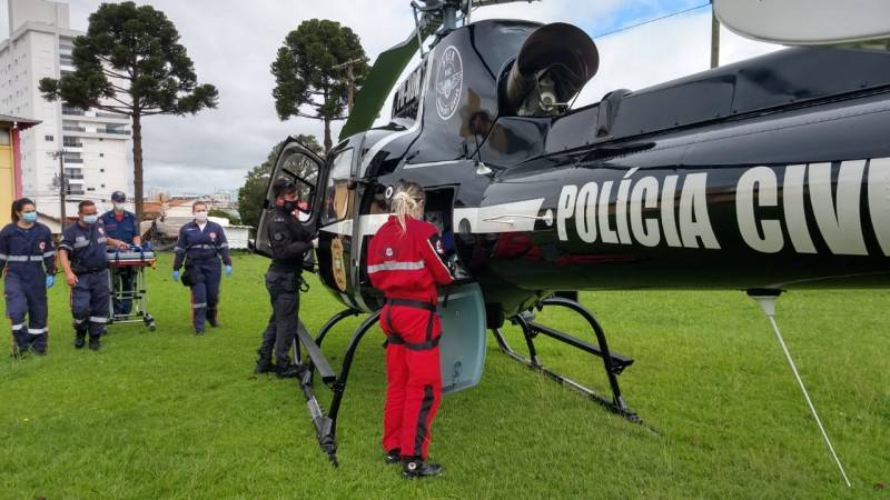 Após parto prematuro, Sarasul transfere gestante de Araranguá para Lages — foto 2