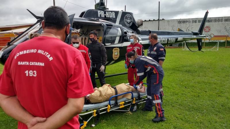 Após parto prematuro, Sarasul transfere gestante de Araranguá para Lages — foto 3