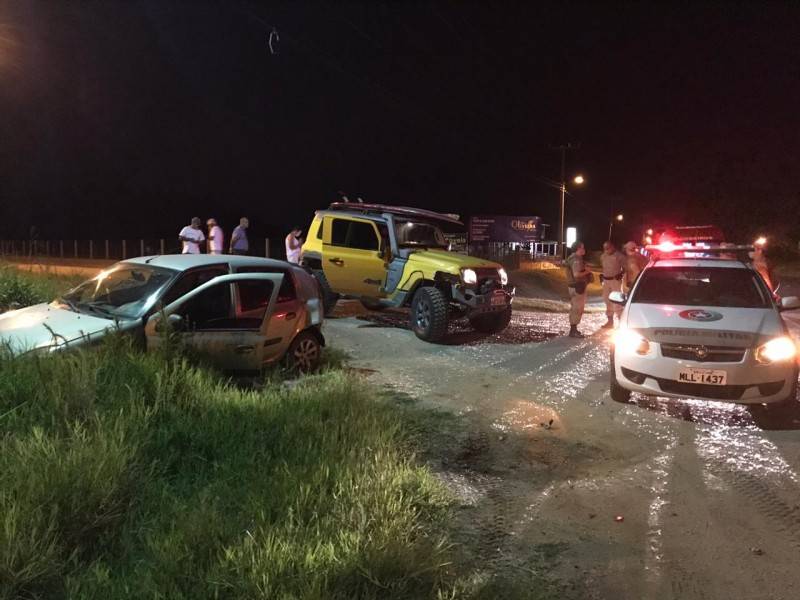 Colisão entre veículos deixa uma pessoa ferida na SC-100 — foto 1