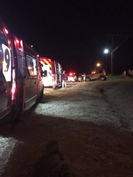 Colisão entre veículos deixa uma pessoa ferida na SC-100 — foto 2