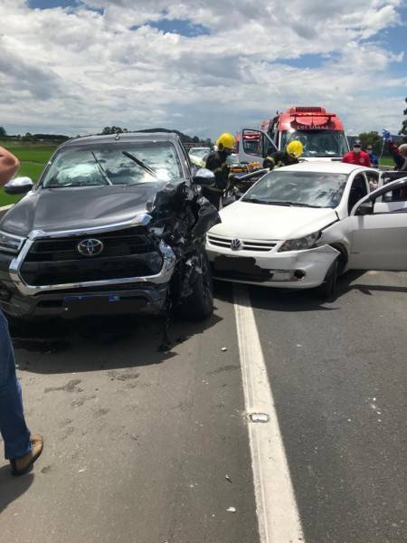 Acidente de trânsito deixa vítima presa nas ferragens em Maracajá — foto 1