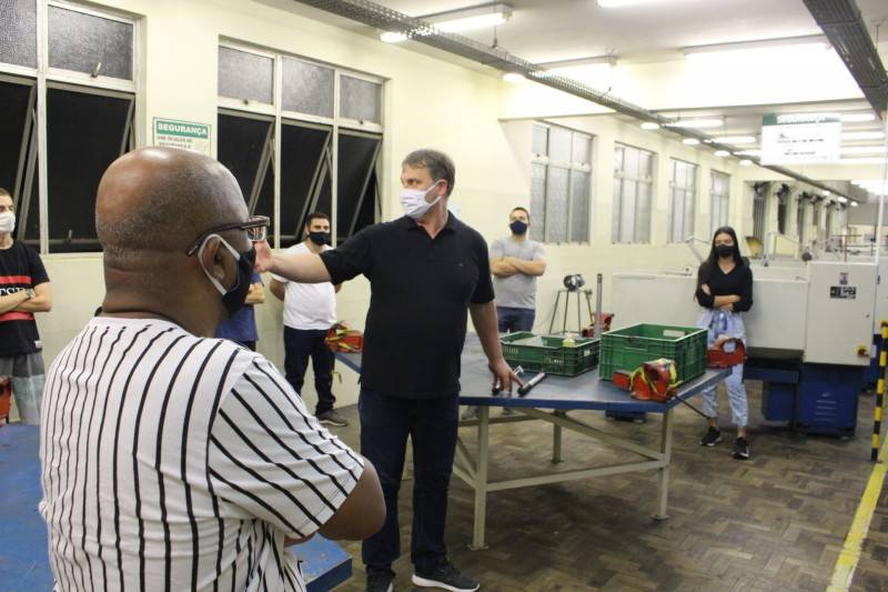 Formação em cursos técnicos amplia empregabilidade na indústria — foto 5