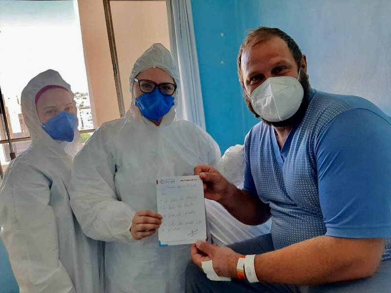 Práticas com prontuário e receituário afetivo, demonstram amor e muito carinho aos pacientes — foto 2