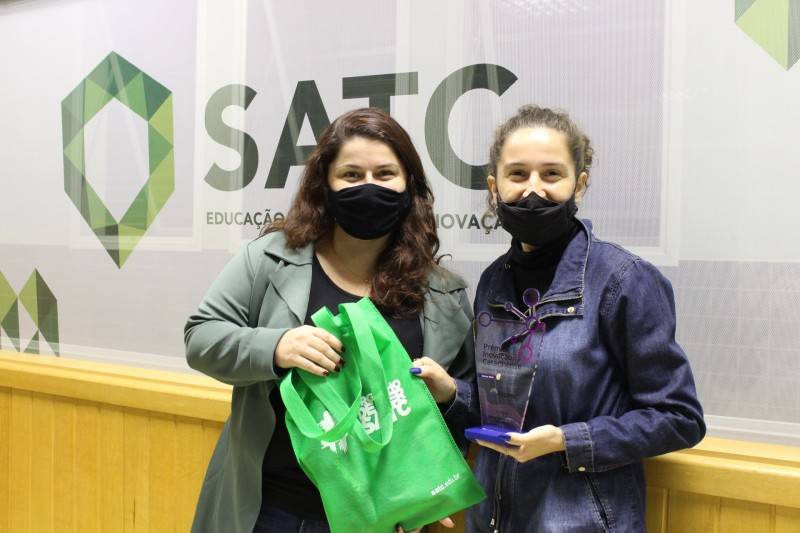 Prêmio da Fapesc é entregue aos vencedores da UniSatc — foto 1