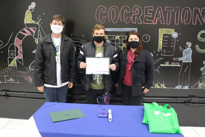 Prêmio da Fapesc é entregue aos vencedores da UniSatc — foto 2