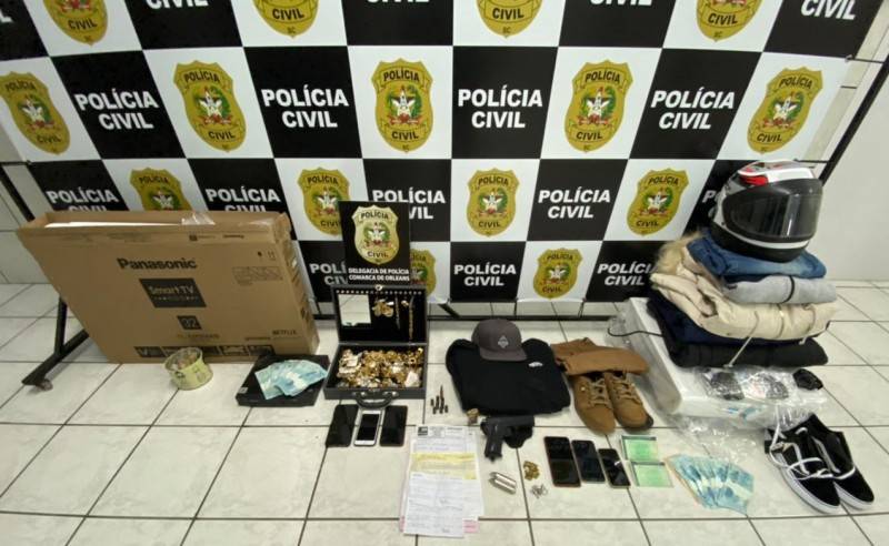 Suspeitos de participar de organização criminosa para assaltar joalherias são presos em Criciúma — foto 1