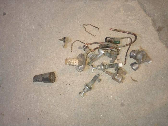 Ladrões são presos com objetos furtados no bairro Pinheirinho — foto 1