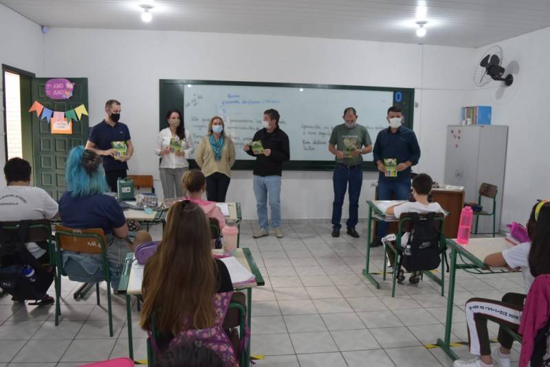 Siderópolis: ação é realizada nas escolas para promover conscientização ambiental — foto 2