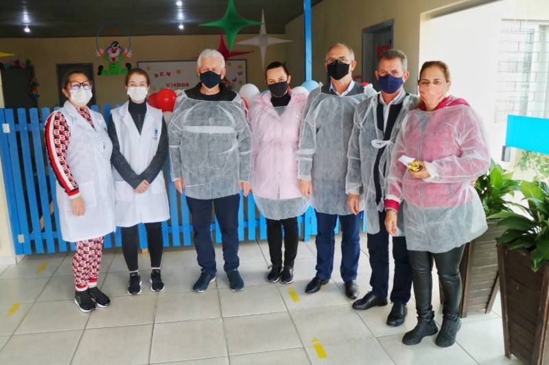 Alunos de Nova Veneza ganham almoço especial nesta terça-feira — foto 1