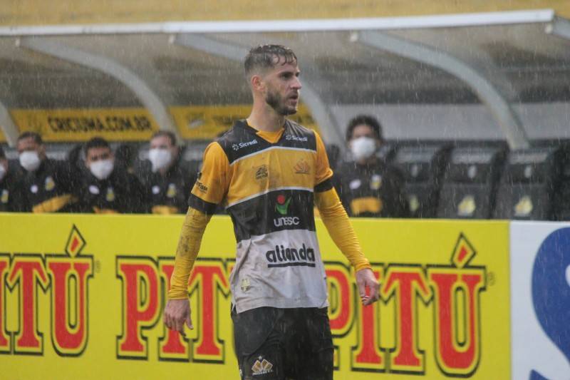 Luiz Paulo desencanta, Criciúma bate o Novorizontino e assume a liderança da Série C — foto 5