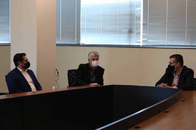 Comitê de Implantação do Centro de Inovação recebe diretor de Inovação do Estado — foto 1