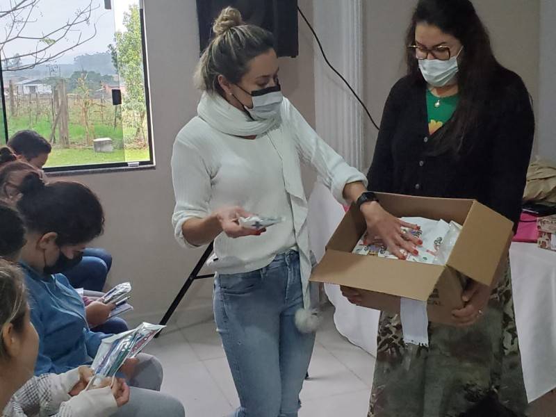 Comunidade Terapêutica Feminina de Içara recebe palestra sobre autoestima — foto 1