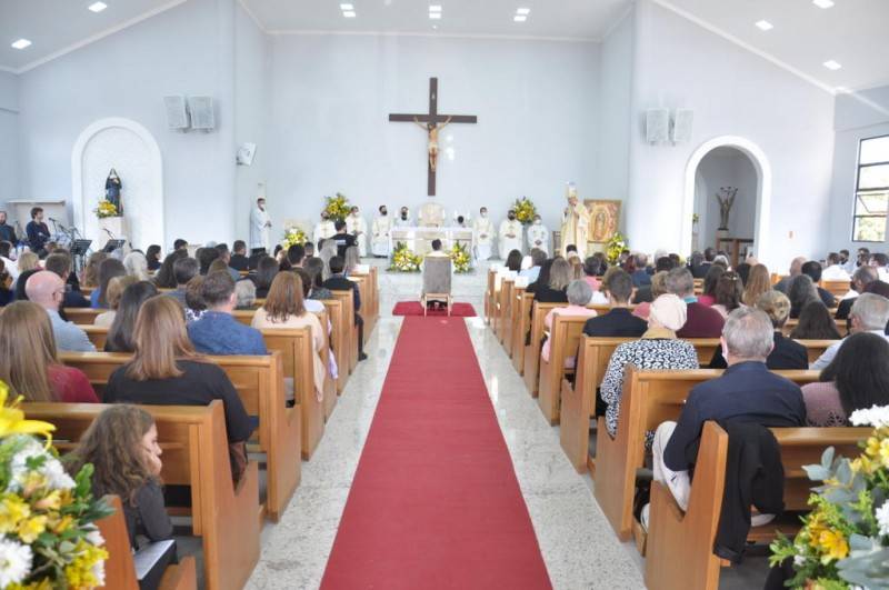 Davi Paulo Coelho é ordenado novo padre da Diocese de Criciúma — foto 10