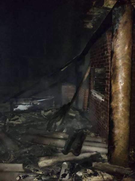 Salão de festa é atingido por incêndio em Morro Grande — foto 1