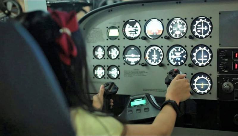 Criciúma Shopping recebe exposição com avião real e simuladores de voos — foto 1