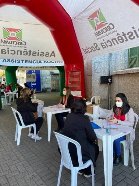 Ação de empregos da prefeitura mediou mais de 300 entrevistas — foto 2