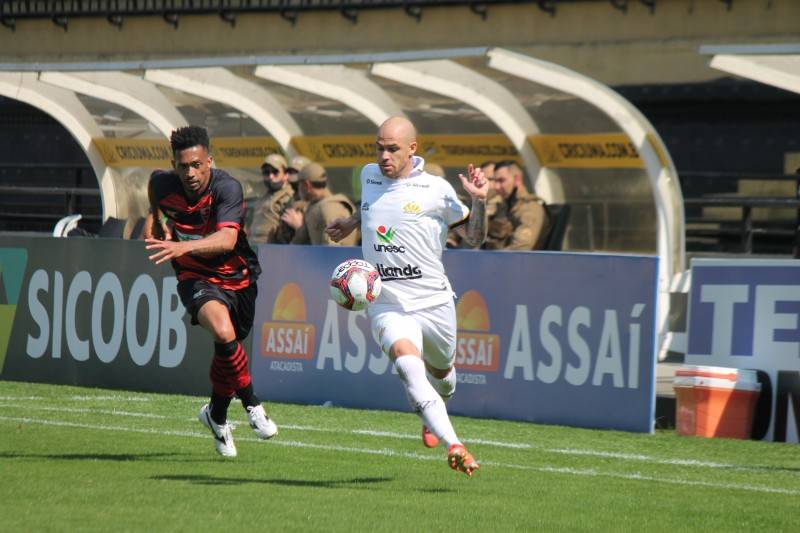 Sem sustos, Criciúma bate o Oeste e assume a liderança momentânea na Série C — foto 2
