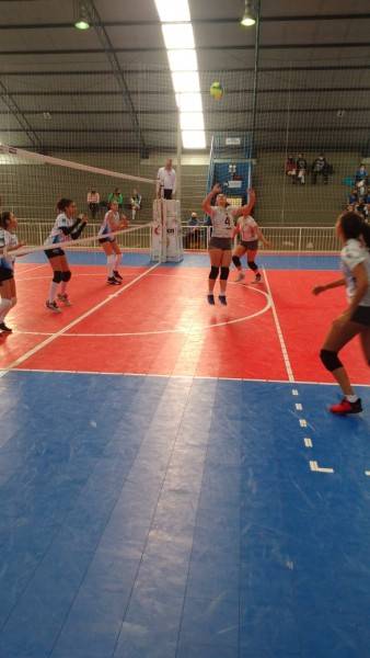 Vôlei de Forquilhinha conquista título da 1ª etapa da Liga SUB 20/2021 — foto 2