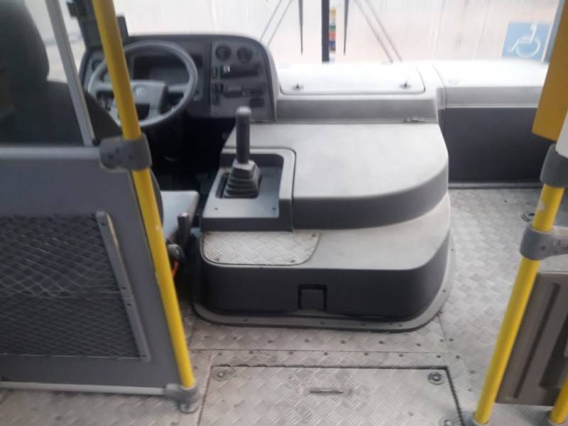 Ônibus e escola são alvos de vandalismo em Maracajá — foto 3