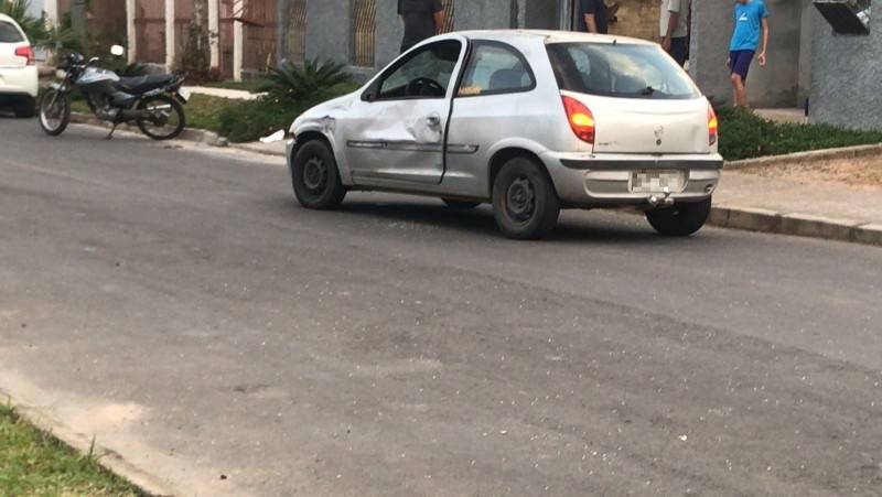 Acidente entre carro e bicicleta deixa duas crianças feridas no bairro Ana Maria — foto 1
