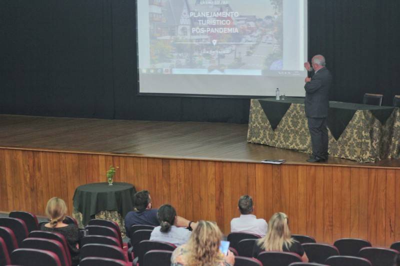 Nova Veneza: semana do Turismo encerra com palestra sobre pós-pandemia — foto 1