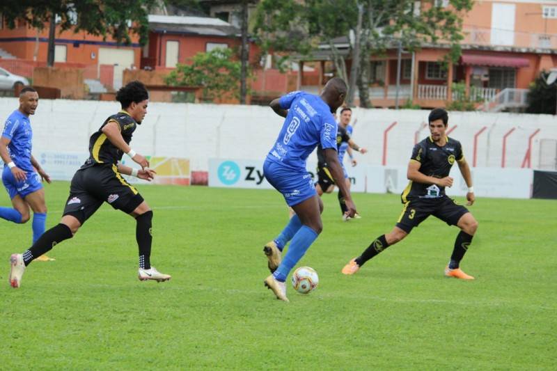 Caravaggio goleia o Navegantes e busca acesso no próximo domingo — foto 2