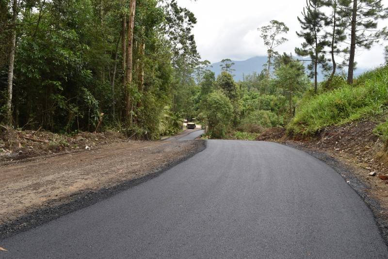 Prefeito visita obras de pavimentação asfáltica na rodovia Michelangelo Viola — foto 4