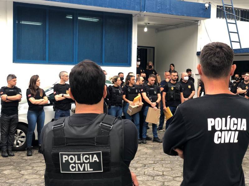 Operação em Urussanga cumpre 27 mandados judiciais com sete afastamentos e duas prisões temporárias — foto 1