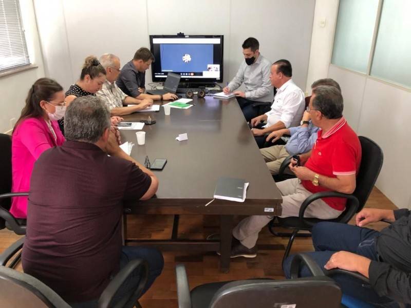 Prefeitos de Forquilhinha, Nova Veneza e Maracajá definem detalhes da instalação da Usina de Asfalto — foto 1