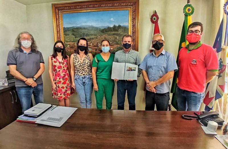 Prefeitura de Nova Veneza e Unesc finalizam projeto 130 anos, 130 histórias — foto 2