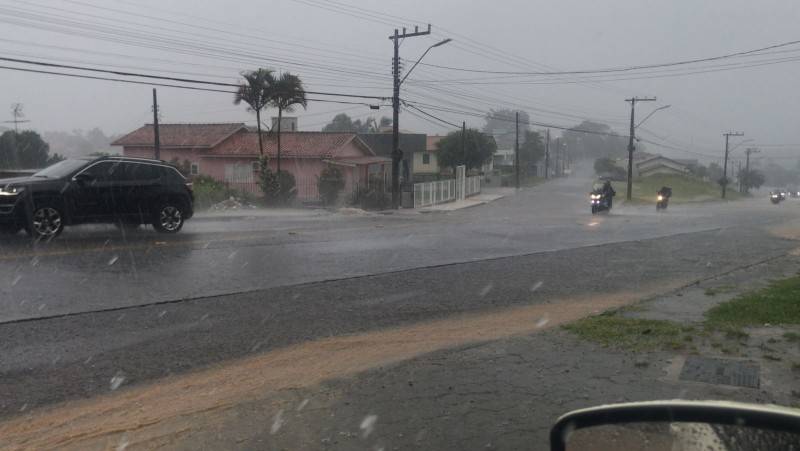 Criciúma registra pontos de alagamentos após fortes chuvas — foto 1