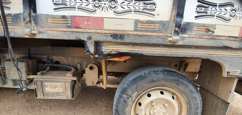 Motociclista fica ferido após colidir na lateral de caminhonete — foto 2