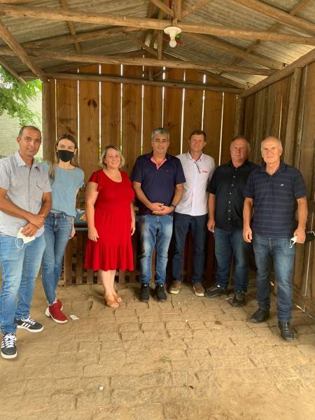 Vereadores e procurador geral de Cocal do Sul conhecem projeto de reciclagem em Içara — foto 2