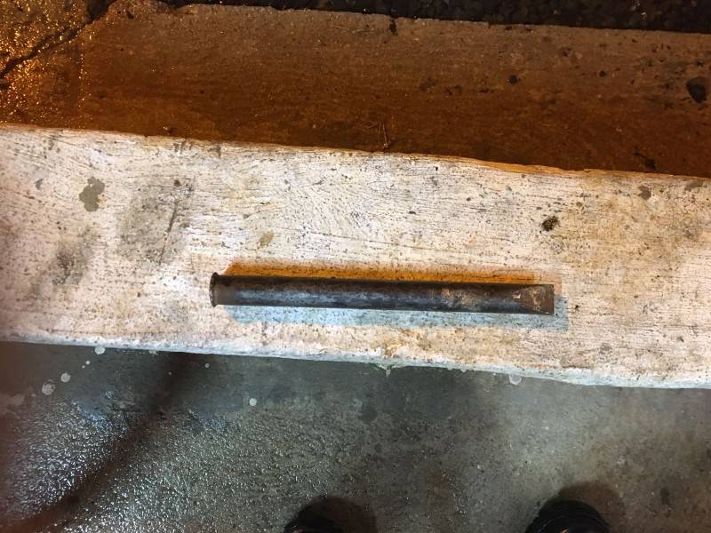 Ladrão de alumínio é preso em flagrante furtando portão de prédio no Centro de Criciúma — foto 4