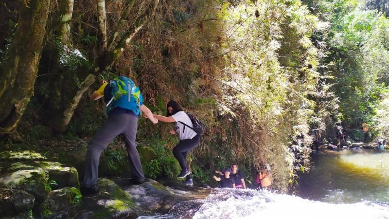 Grupo Movimento realiza trilha em Urubici — foto 2