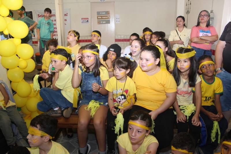 Escola Santo André celebra 36 anos com bolo gigante e gincana — foto 2