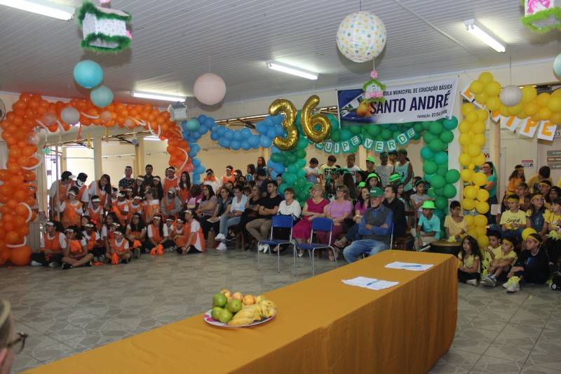 Escola Santo André celebra 36 anos com bolo gigante e gincana — foto 5