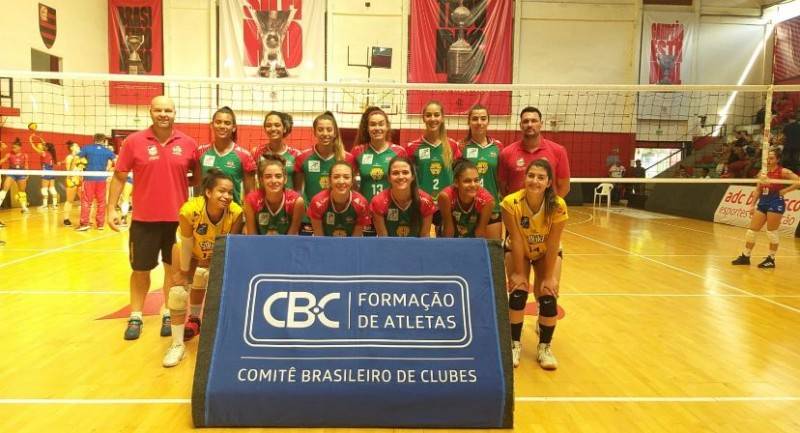 Vôlei Mampi vence Clube Curitibano na quarta rodada da etapa final do Brasileiro Interclubes — foto 2