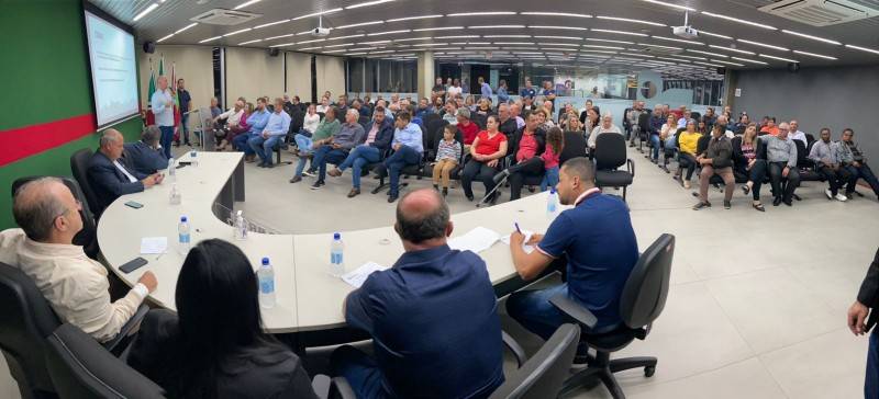 Governo de Criciúma se reúne com Associações de Bairros do Município — foto 1