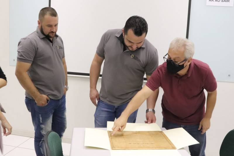 Cedoc da Unesc restaura documento que autorizou instalação do Sindicato dos Mineiros de Criciúma — foto 1