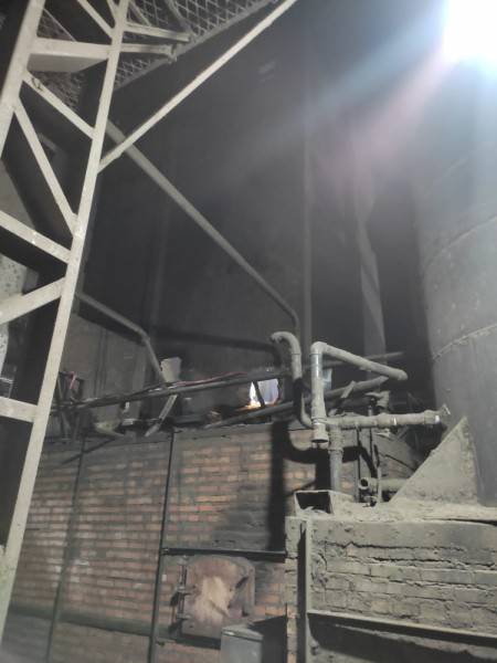 Bombeiros combatem incêndio em reservatório de secagem de casca de arroz — foto 3