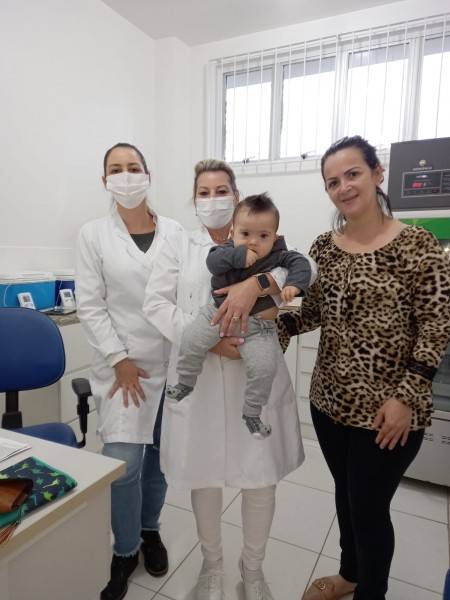 Mais de 400 pessoas são vacinadas contra gripe e sarampo em Siderópolis — foto 2