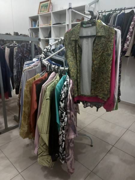 Afasc Solidária: doações para o bazar se transformam em fraldas e alimentos — foto 1