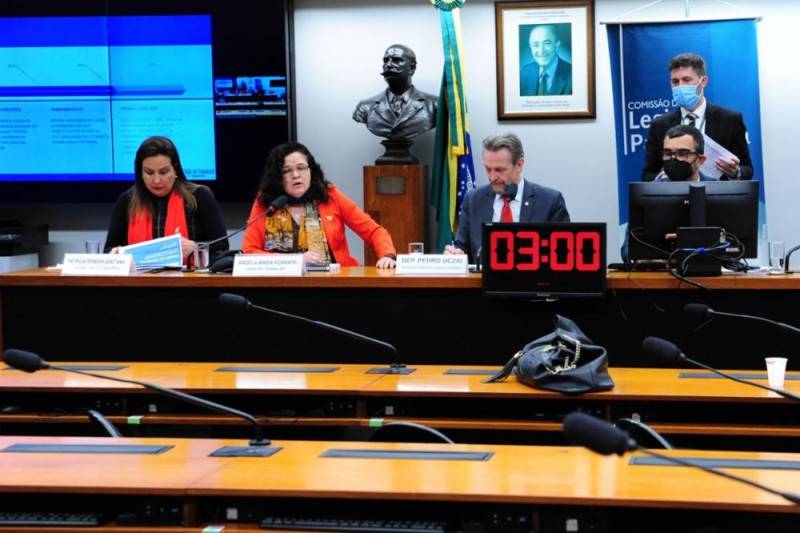 Audiência Pública aponta encaminhamentos para evitar transferência de Vara do Trabalho de Criciúma — foto 2