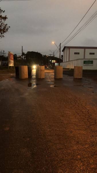 Obras do binário da avenida Santos Dumont alteram trânsito no São Luiz e geram reclamação — foto 1