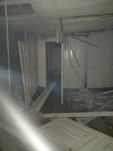 Bombeiros combatem dois incêndios a residências de Balneário Rincão — foto 1