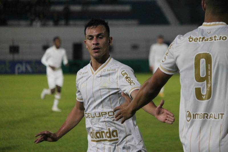 Criciúma não supera o Carlos Renaux e fica no 0 a 0 — foto 2