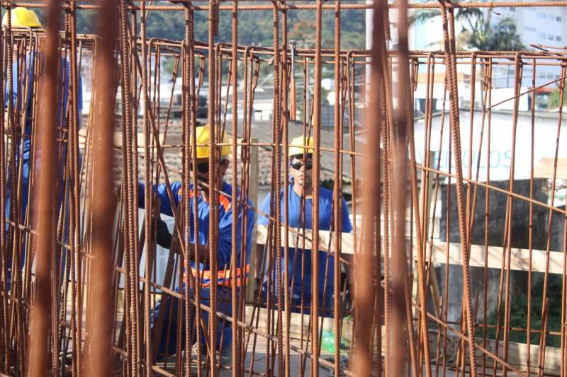 Construções de obras de artes especiais do Binário da Santos Dumont atingem 60% — foto 1