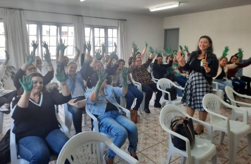 Merendeiras do ensino municipal passam por formação em Urussanga — foto 5