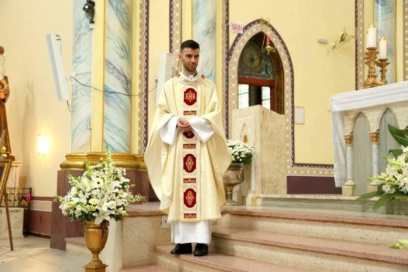 Diácono Rafael é ordenado novo padre da Diocese de Criciúma — foto 1
